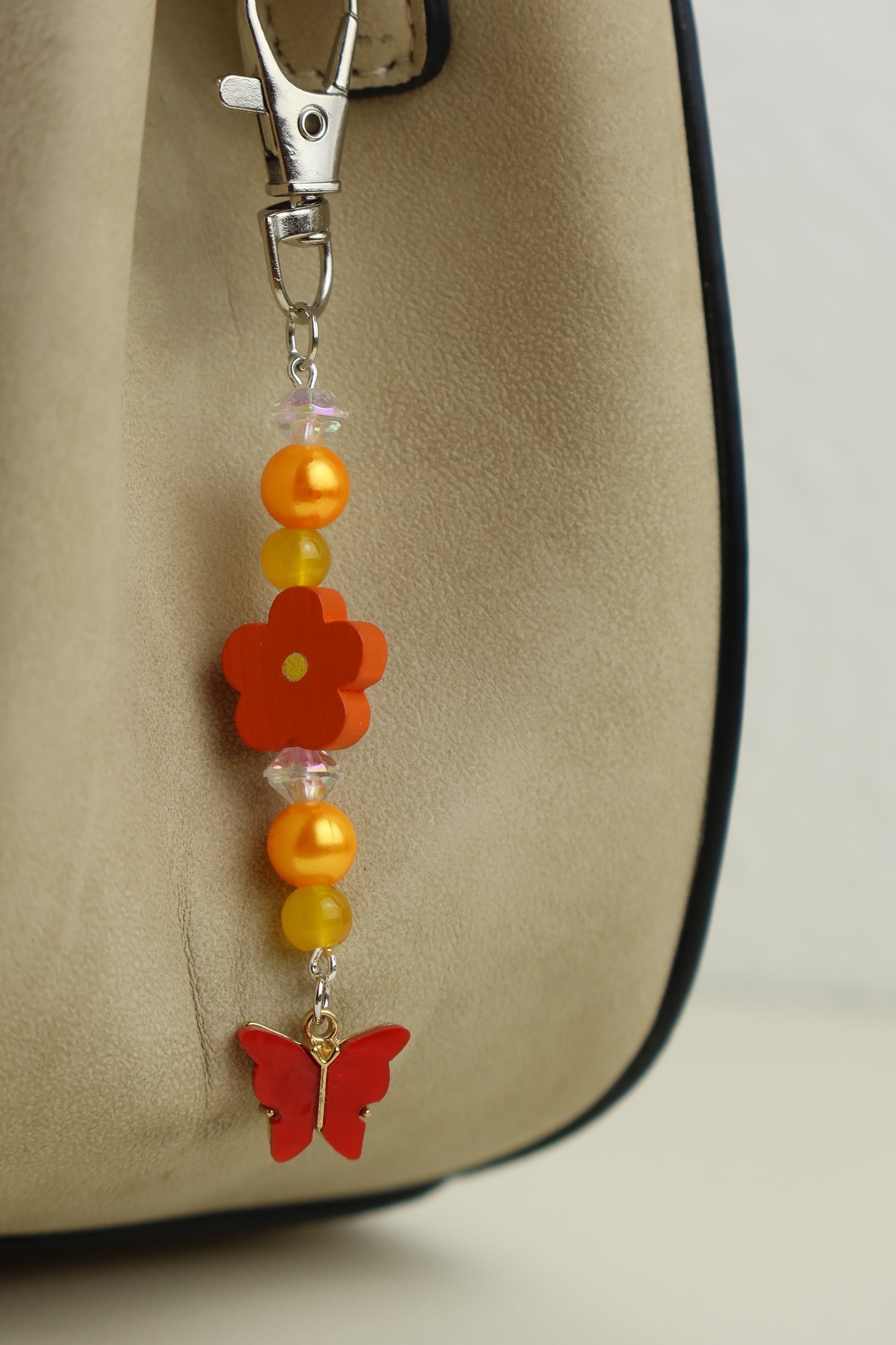 ✨Blütenzauber Schmetterlings-Anhänger✨