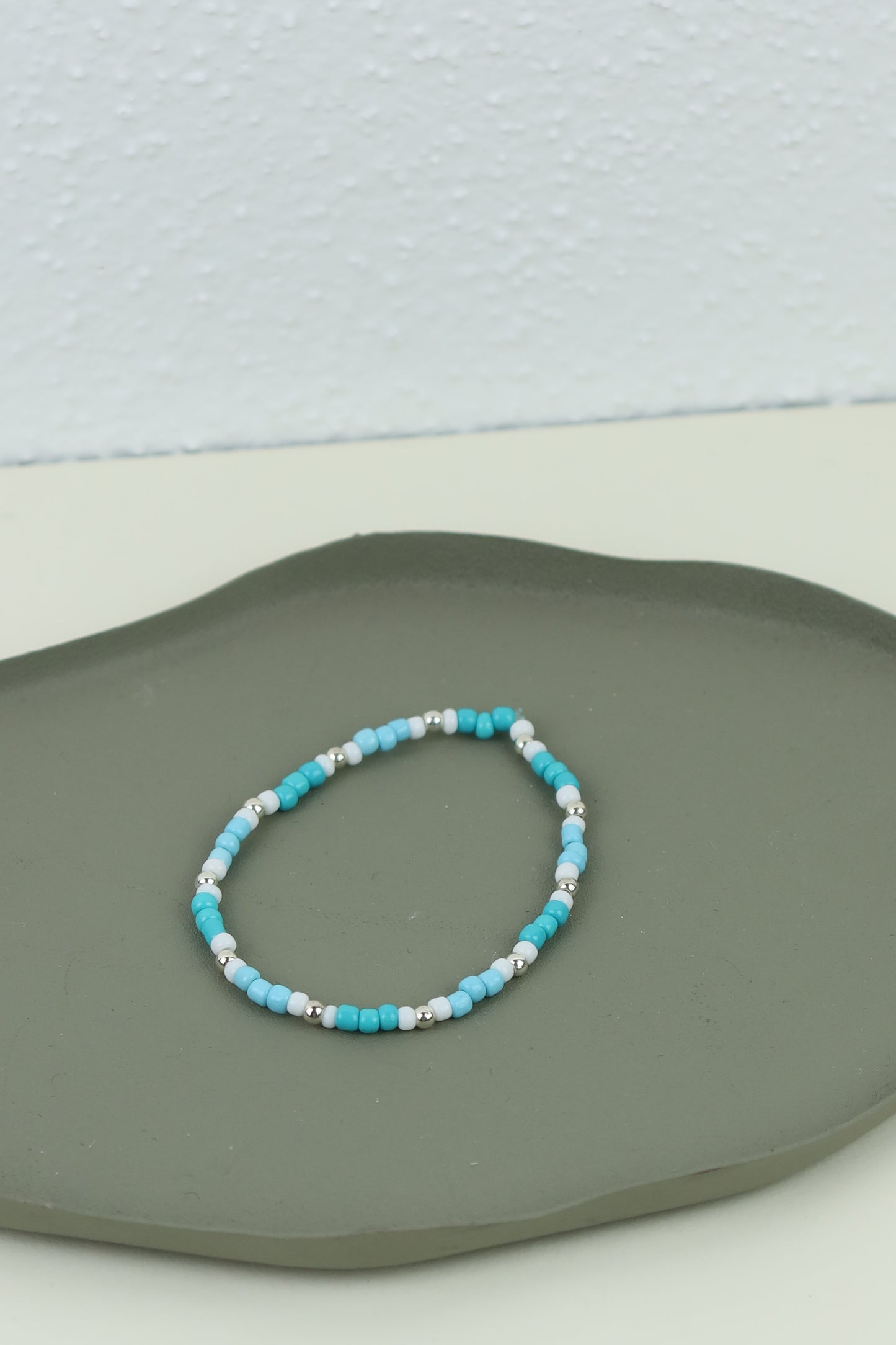 🌟 Perlenarmband mit Goldperlen 🌟