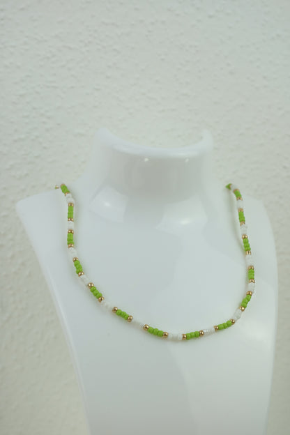 🌈 Beaded Elegance