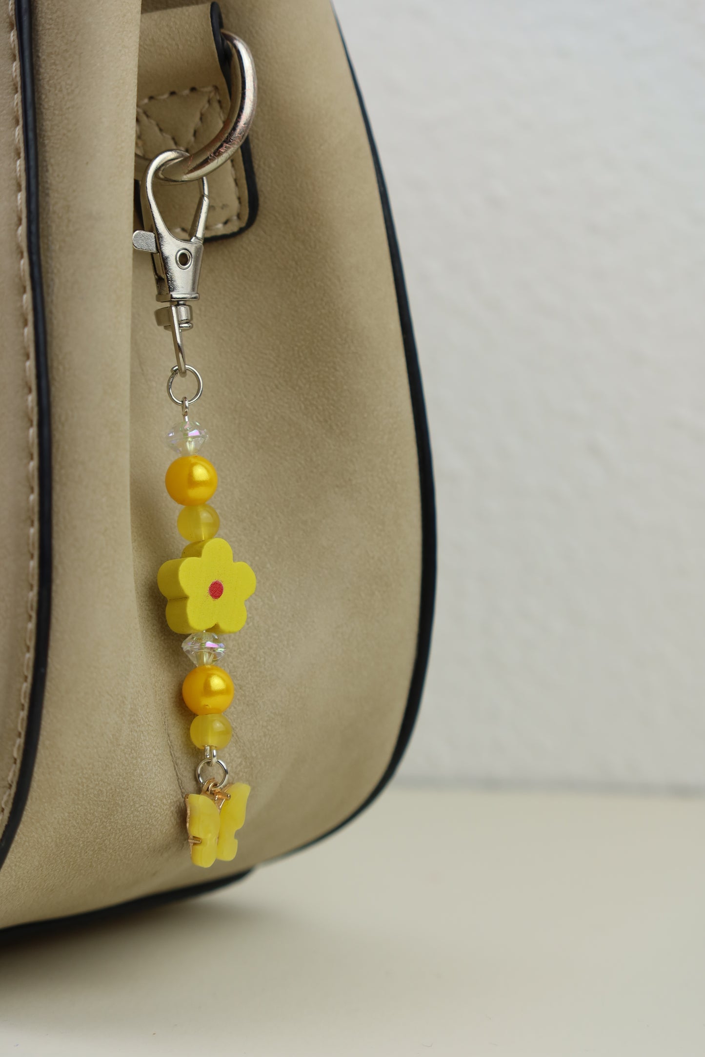 ✨Blütenzauber Schmetterlings-Anhänger✨