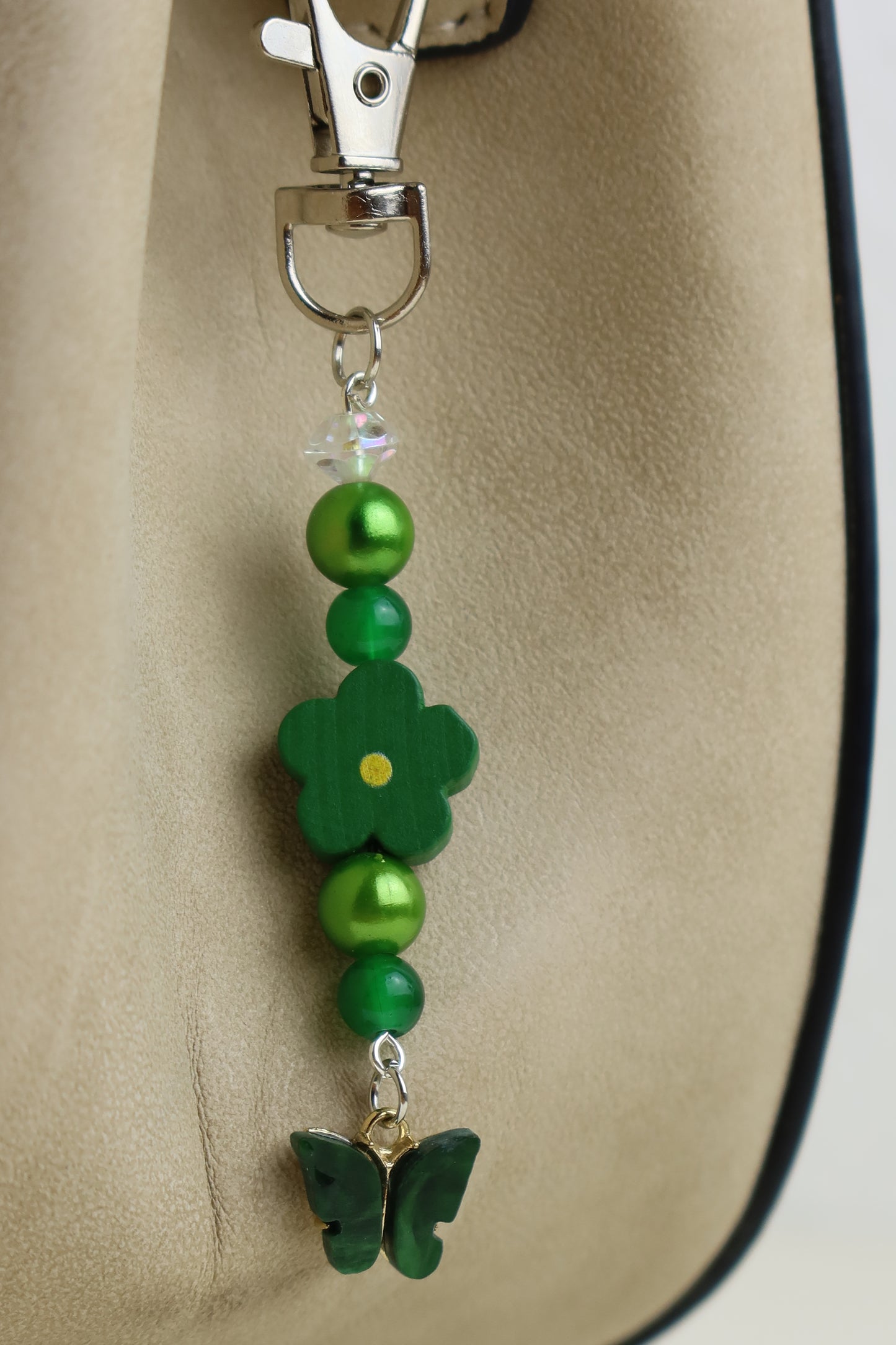 ✨Blütenzauber Schmetterlings-Anhänger✨